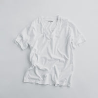 DOWNTOEARTH/Vneck Tshirt