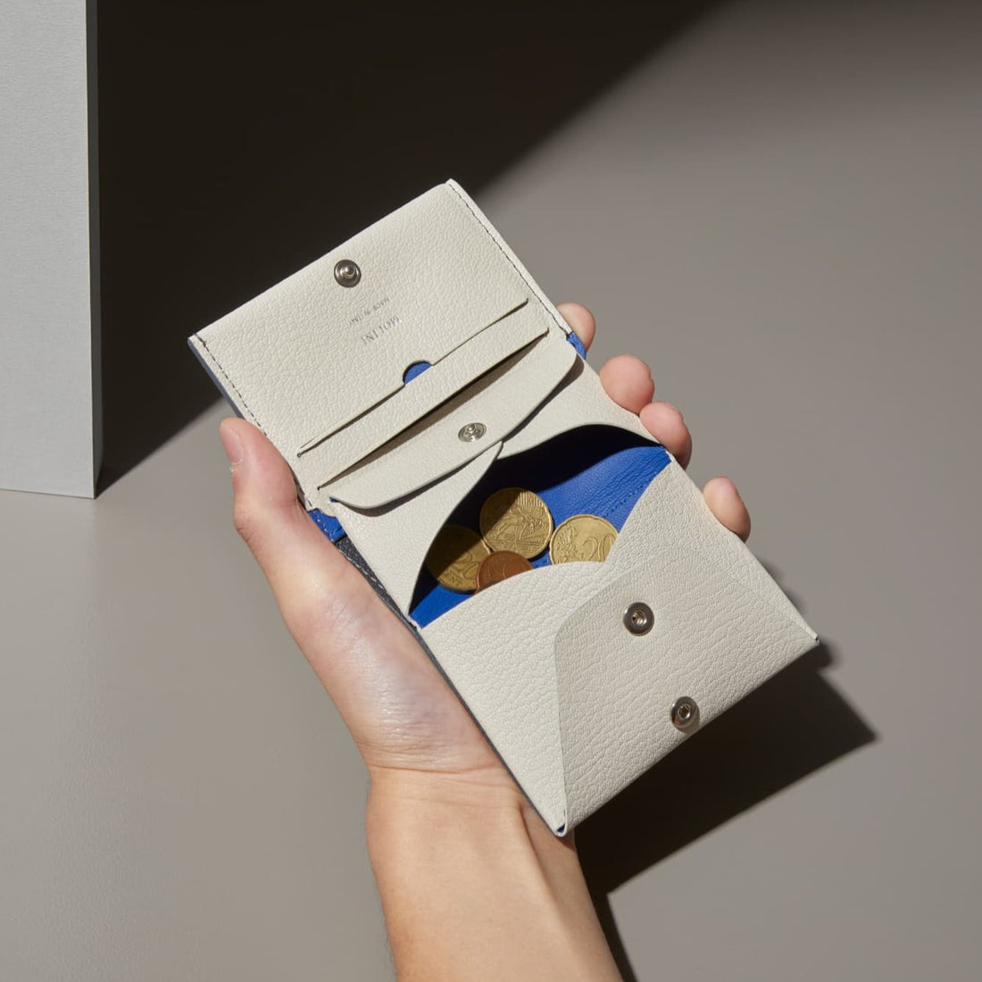 MOLINI Bifold Compact Wallet