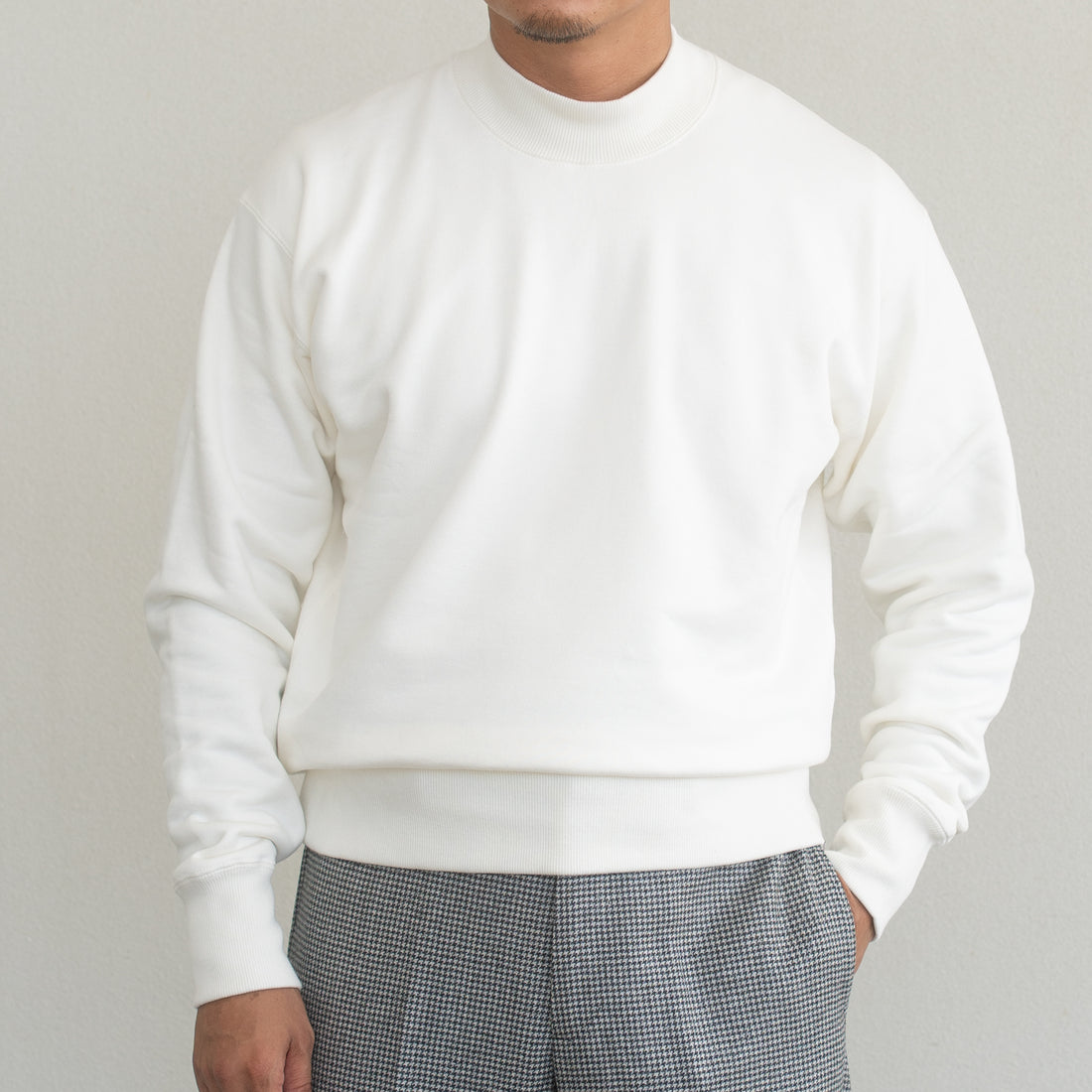 WEARLNESS/Cotton Silk Mock Neck Sweat/White