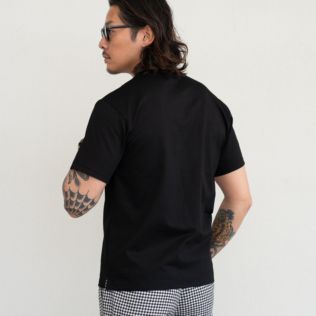 WEARLNESS/Fulfilled Dress T-shirts/ Black