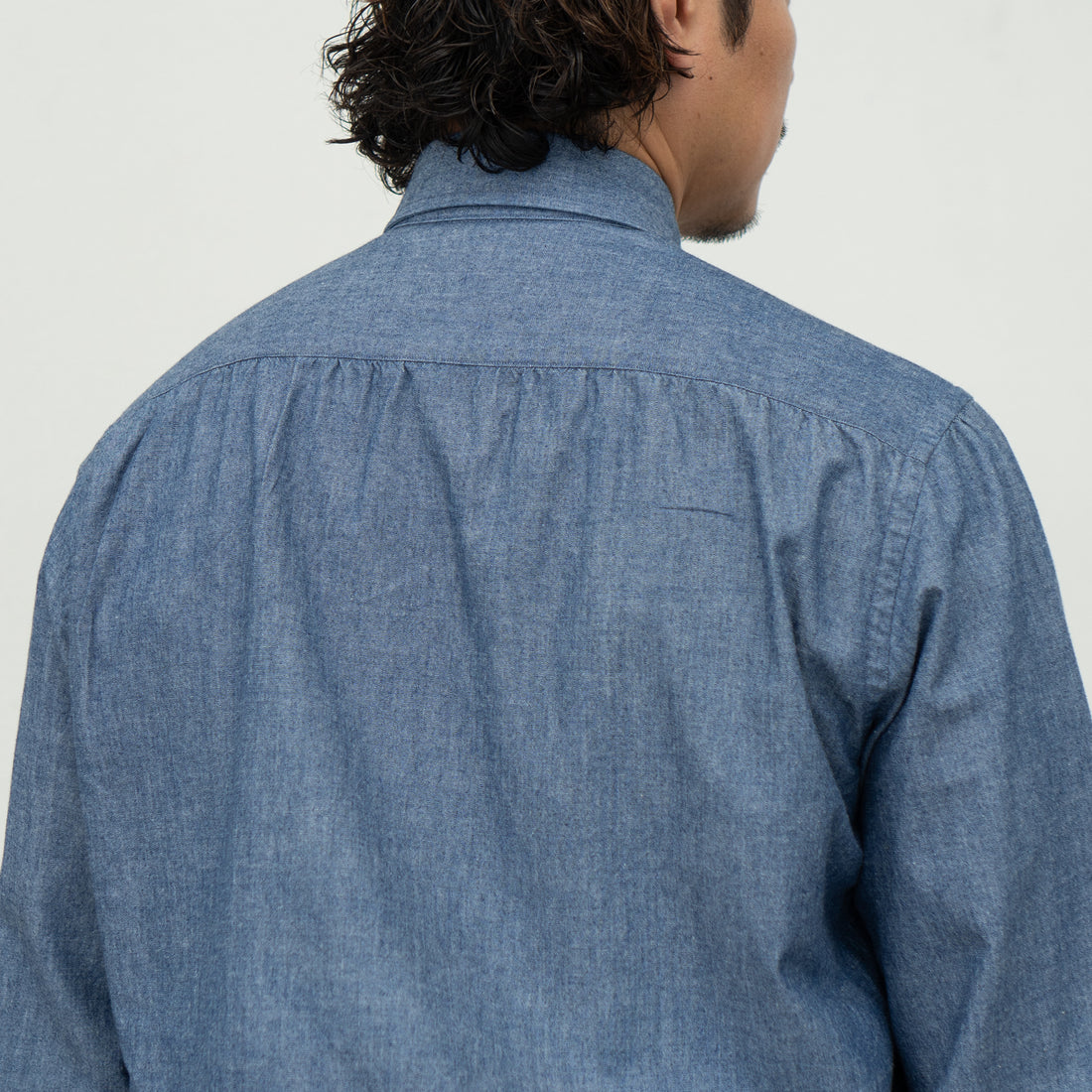 【Order】WEARLNESS/Long point regular collar shirt/Chambray