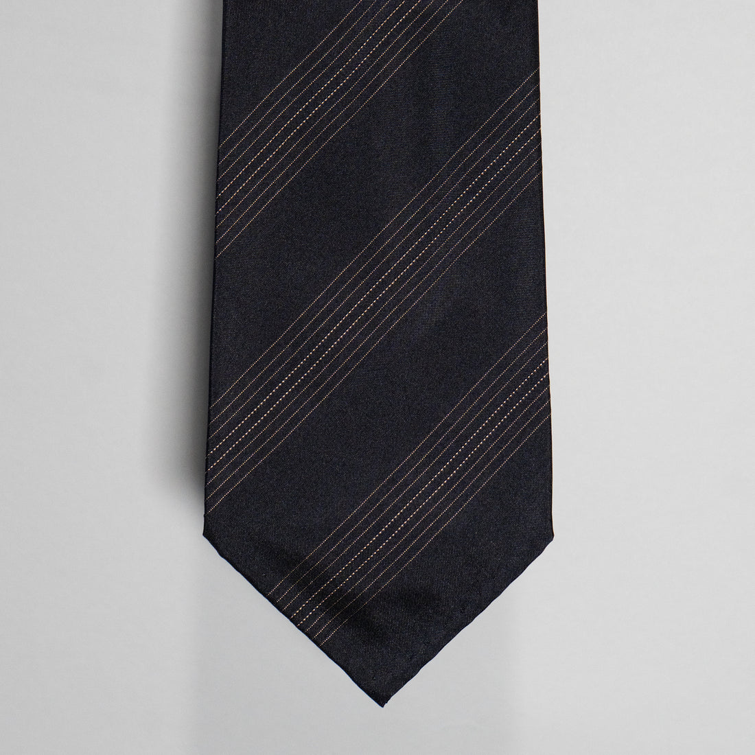 SEVEN FOLD/20253/Jacquard Stripe
