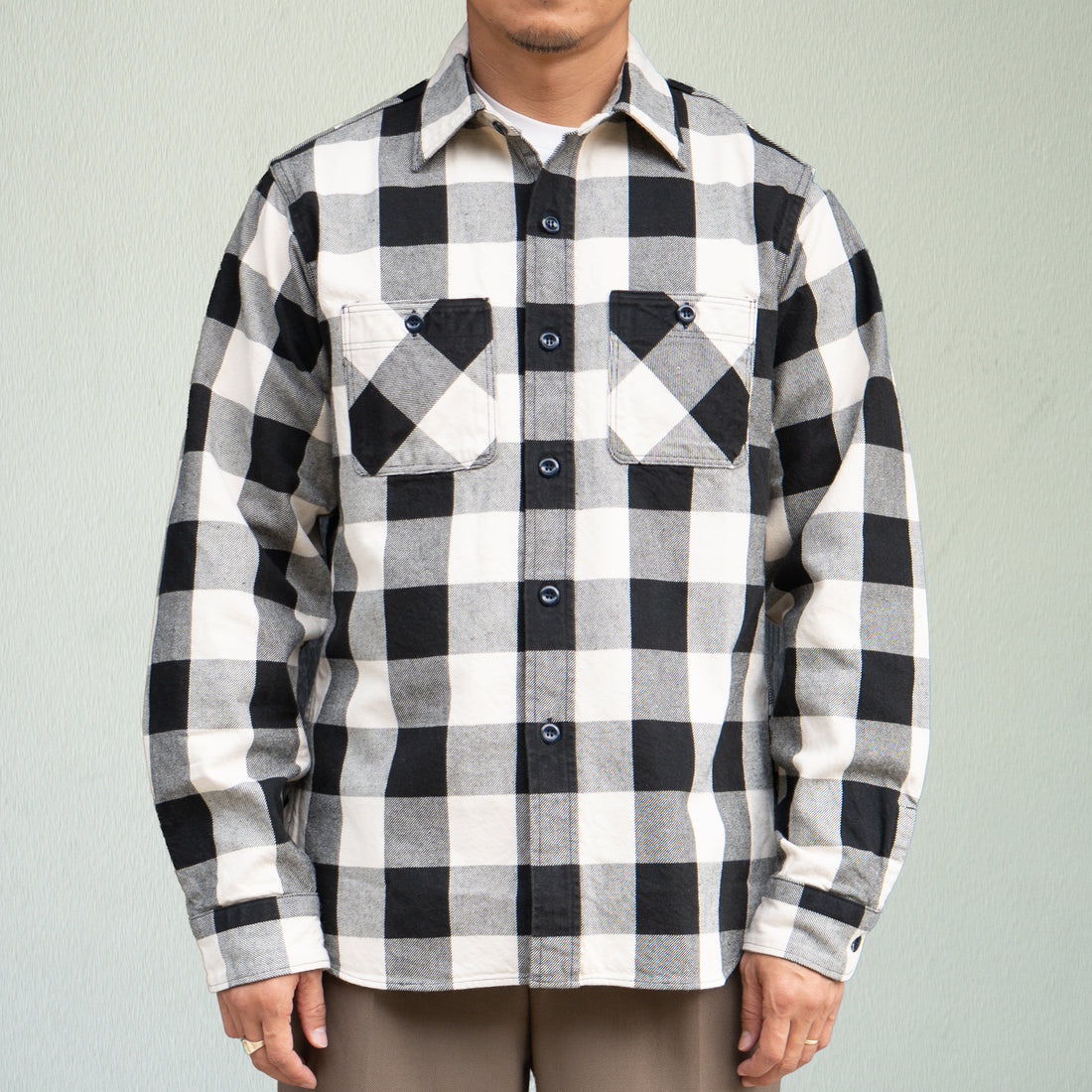 FAR EAST MANUFACTURING/Buffalo Plaid Work Shirts/White